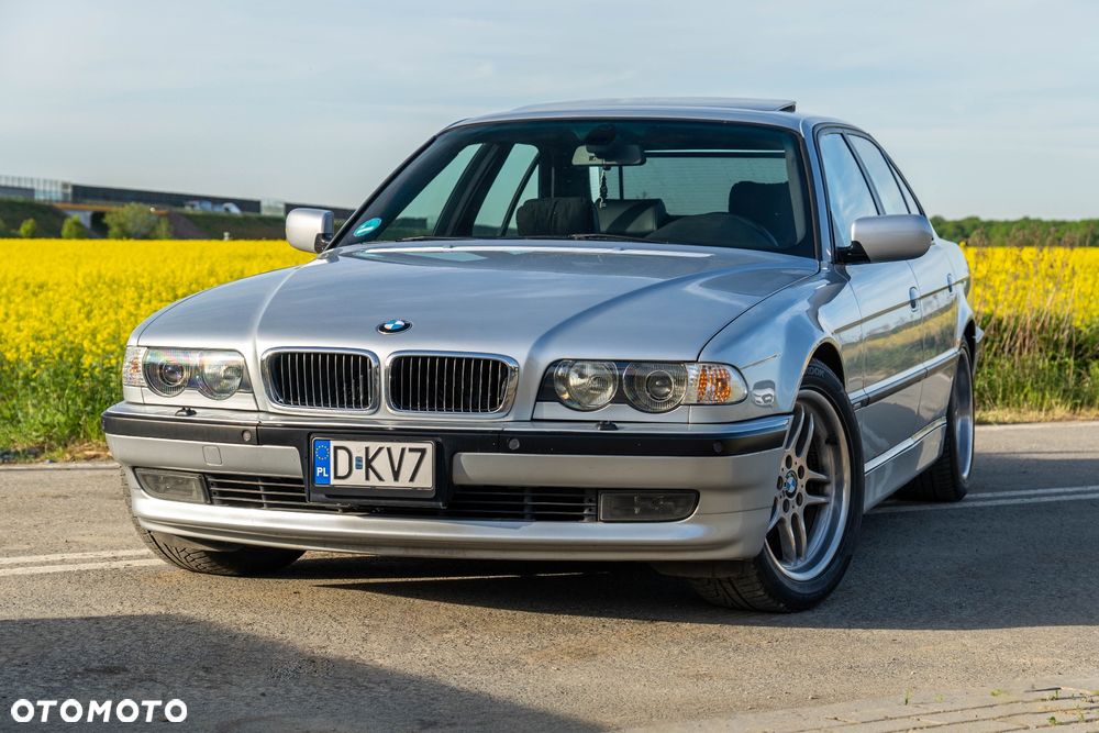 BMW Seria 7 740i - 2