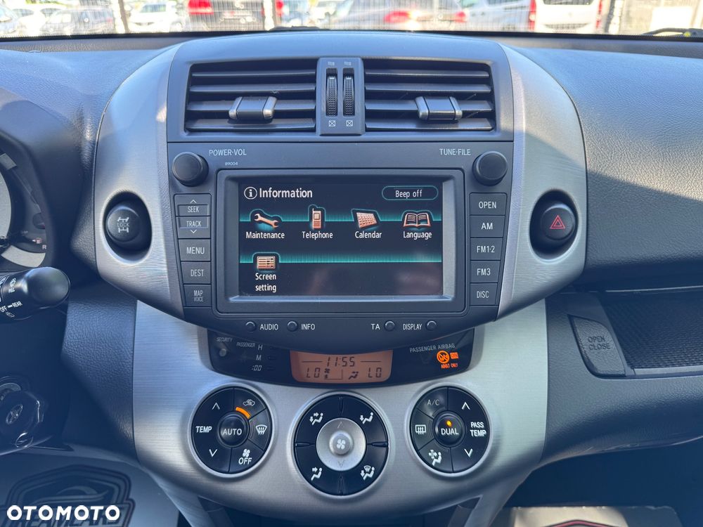 Toyota RAV4 - 24