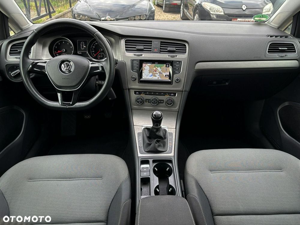 Volkswagen Golf 1.4 TSI BMT Comfortline - 25
