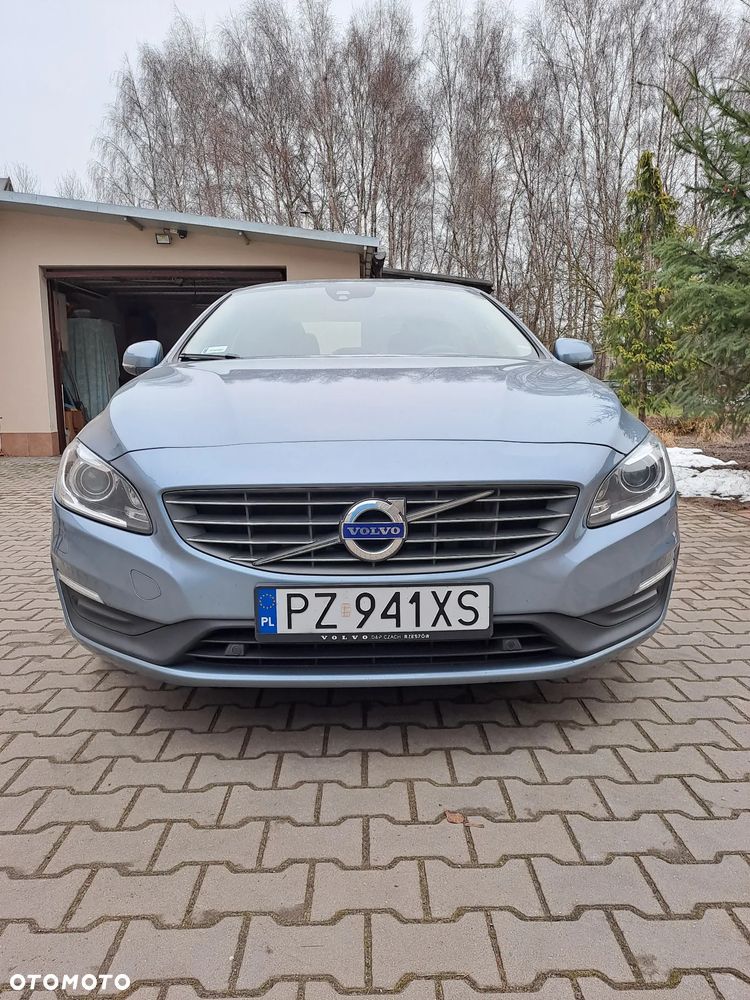Volvo S60 D3 Drive-E Momentum - 1