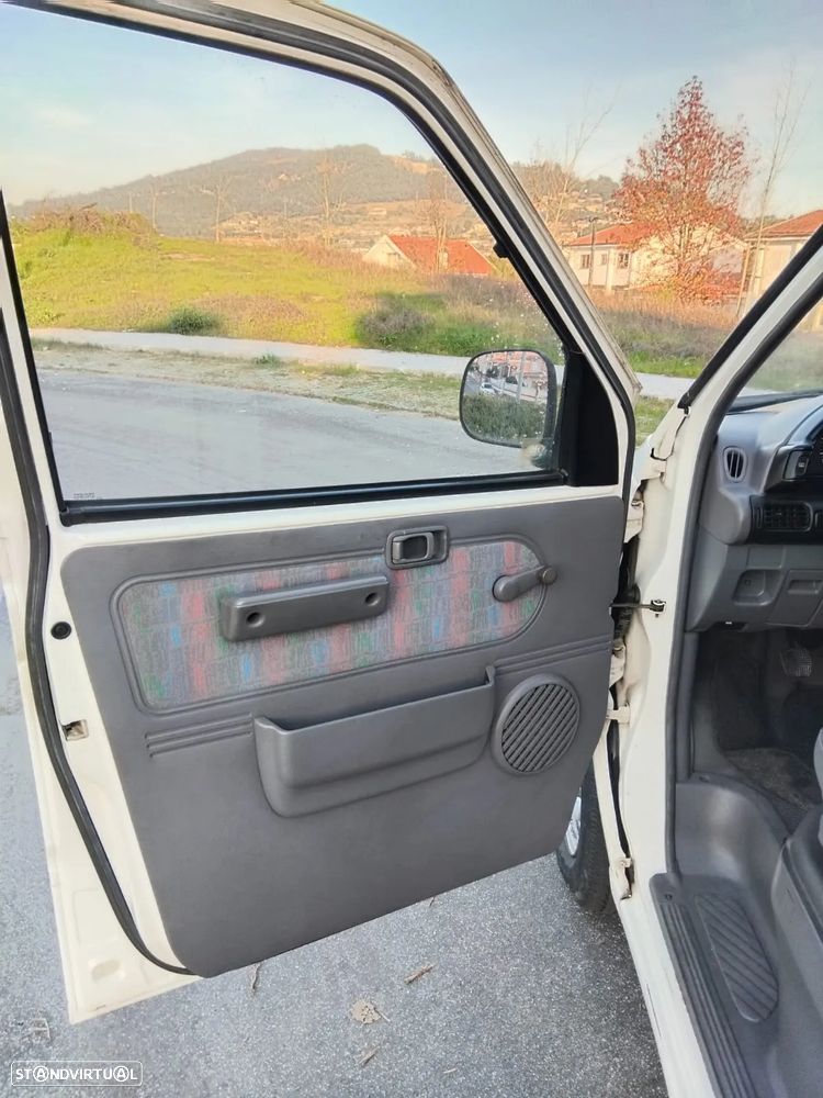 Nissan Vanette Cargo 2.3 D SLX - 9