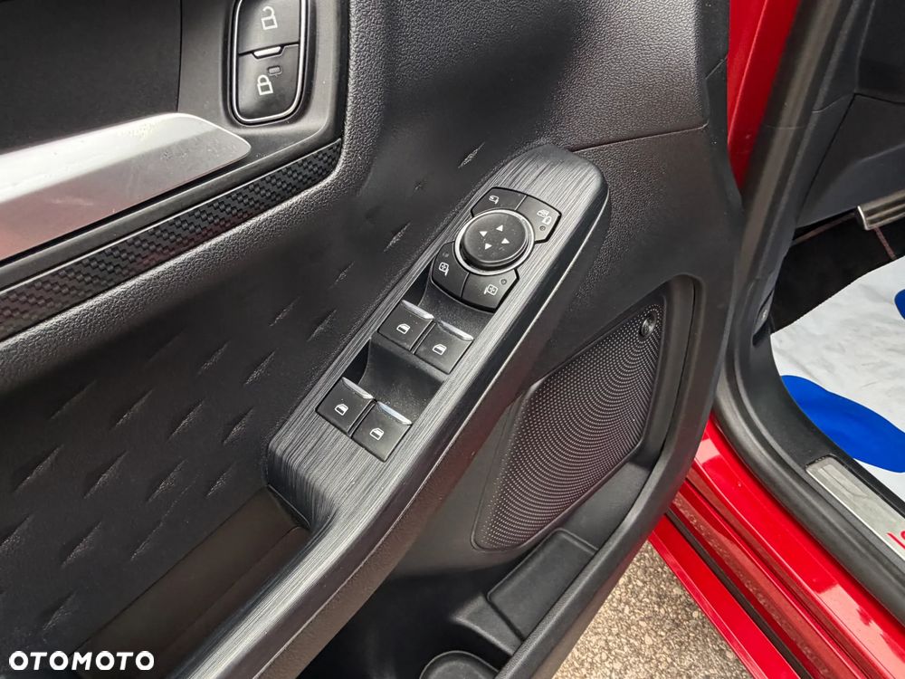 Ford Kuga 2.5P PHEV FWD ST-Line X - 29