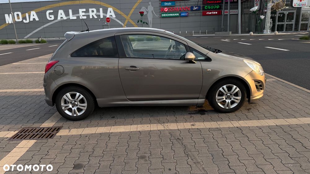 Opel Corsa - 4
