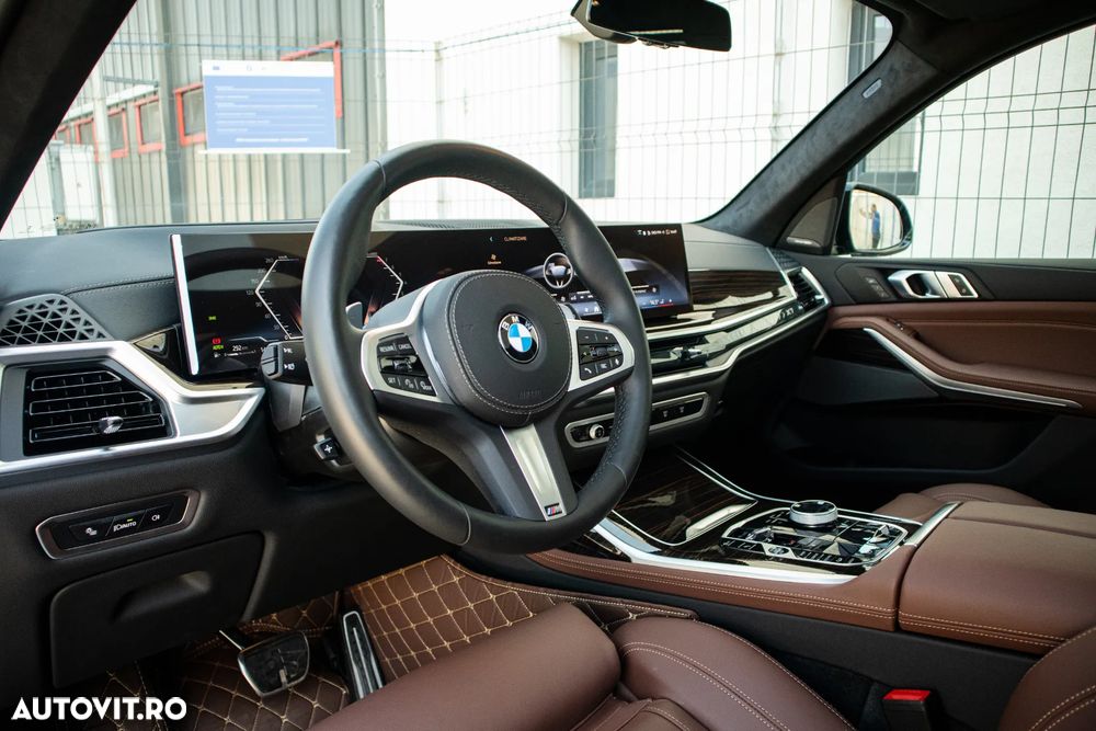 BMW X7 xDrive40i AT MHEV - 13