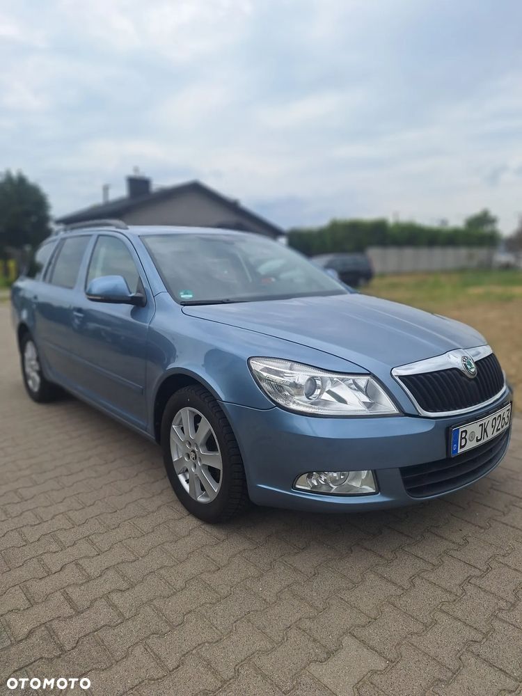 Skoda Octavia 1.6 TDI Ambition DSG - 2