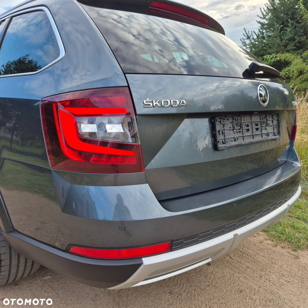 Skoda Octavia 2.0 TDI 4x4 DSG Scout - 38