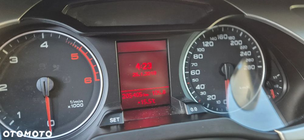 Audi A4 Avant 2.0 TDI - 13
