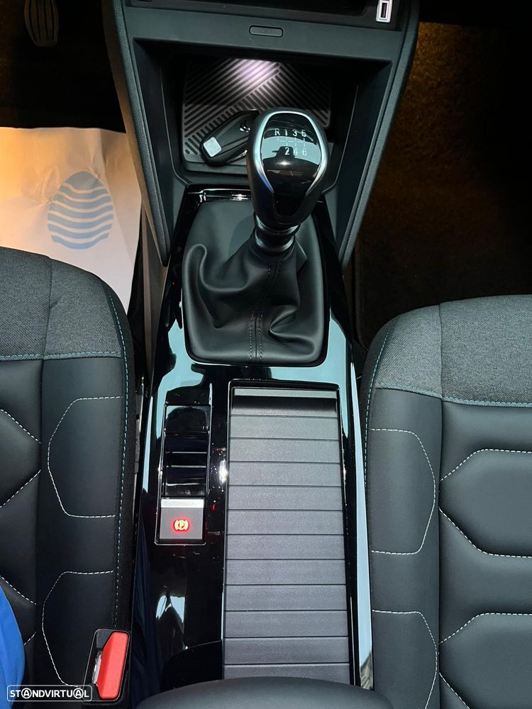 Citroën C4 1.2 PureTech Shine - 26