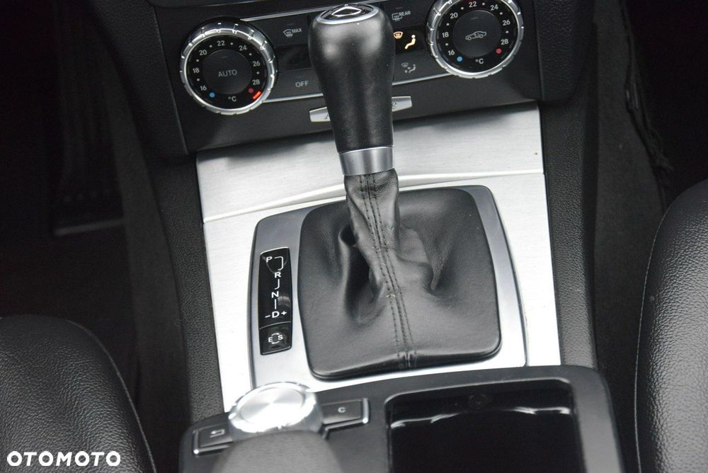 Mercedes-Benz Klasa C - 21
