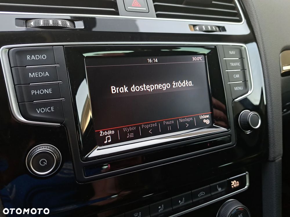 Volkswagen Golf 1.4 TSI BMT Highline DSG - 25