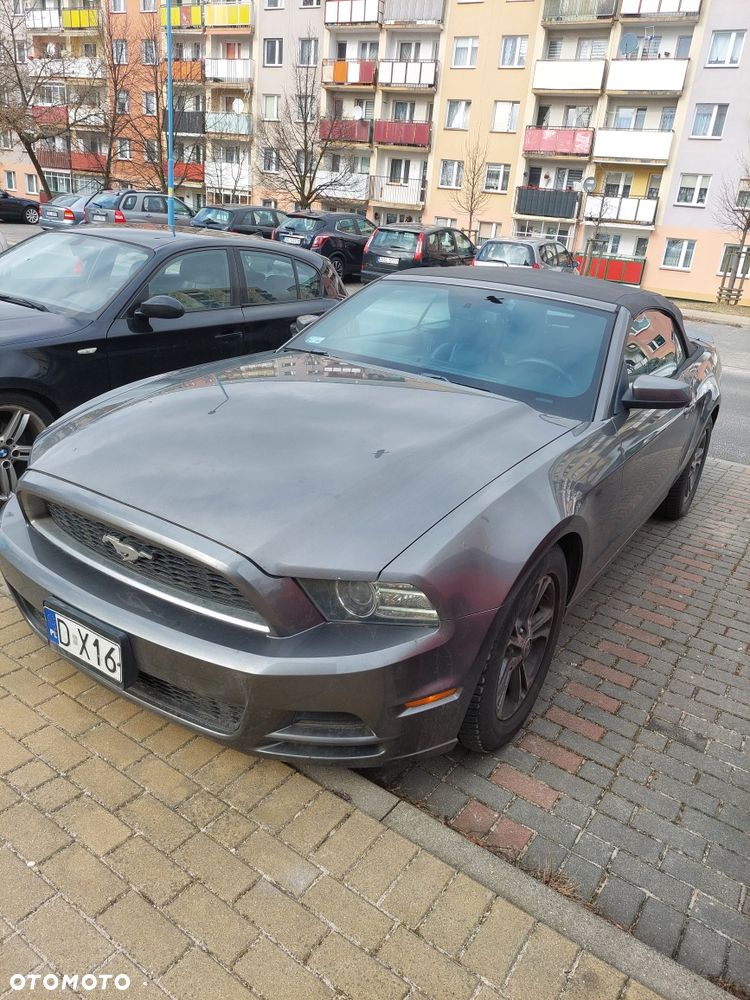 Ford Mustang - 2