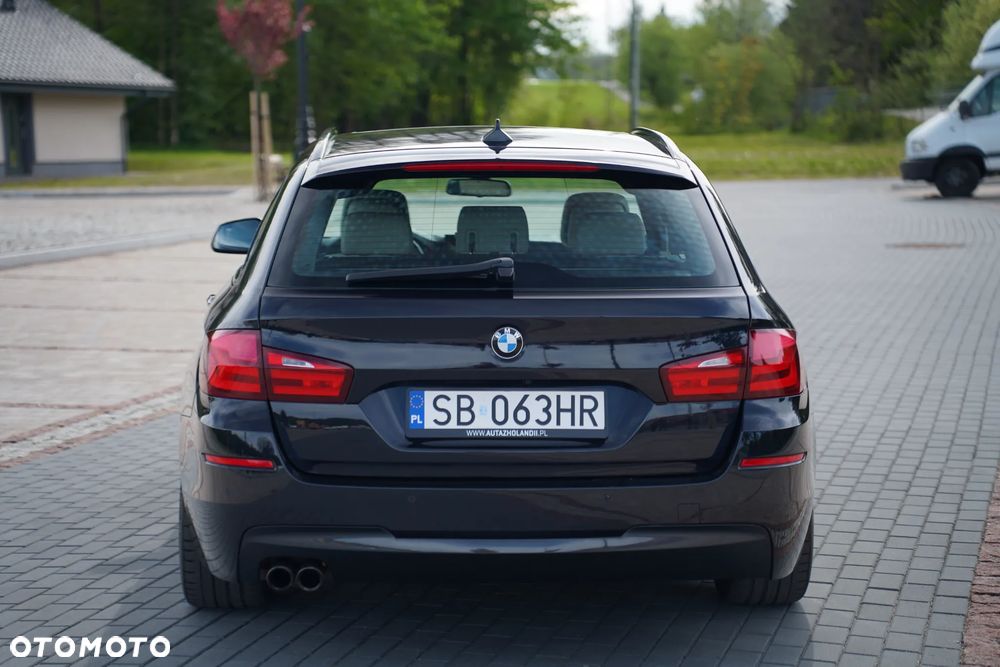 BMW Seria 5 528i Sport-Aut - 10