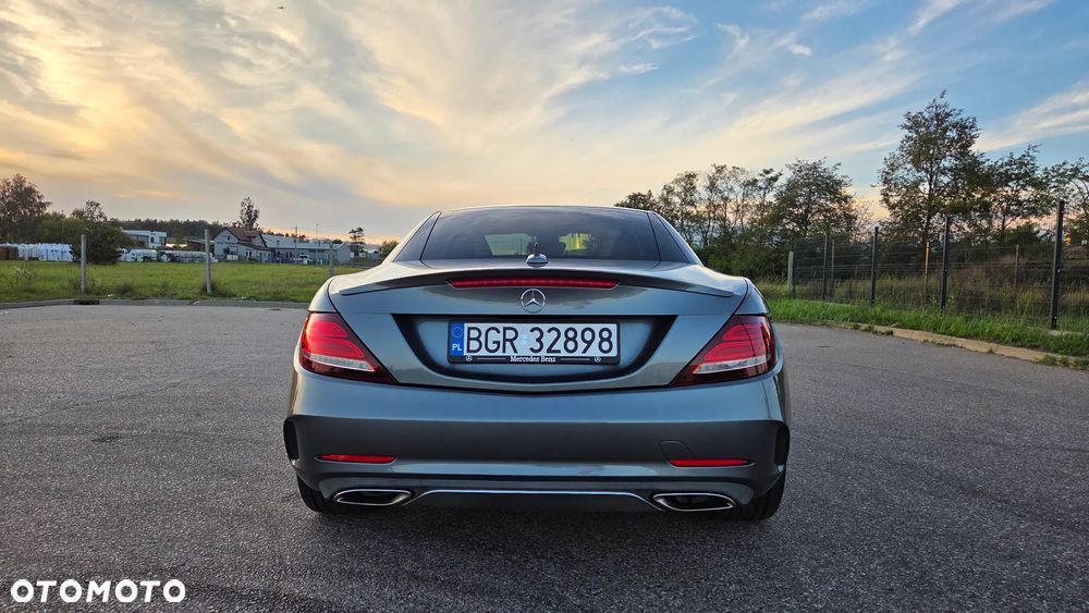 Mercedes-Benz SLC 300 9G-TRONIC - 8
