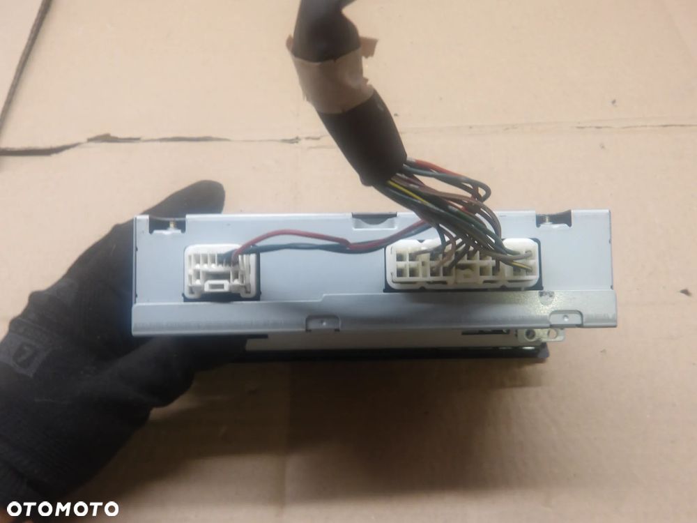 TOYOTA YARIS I 03-05 HB 5D RADIO WYŚWIETLACZ 861100D040 - 5