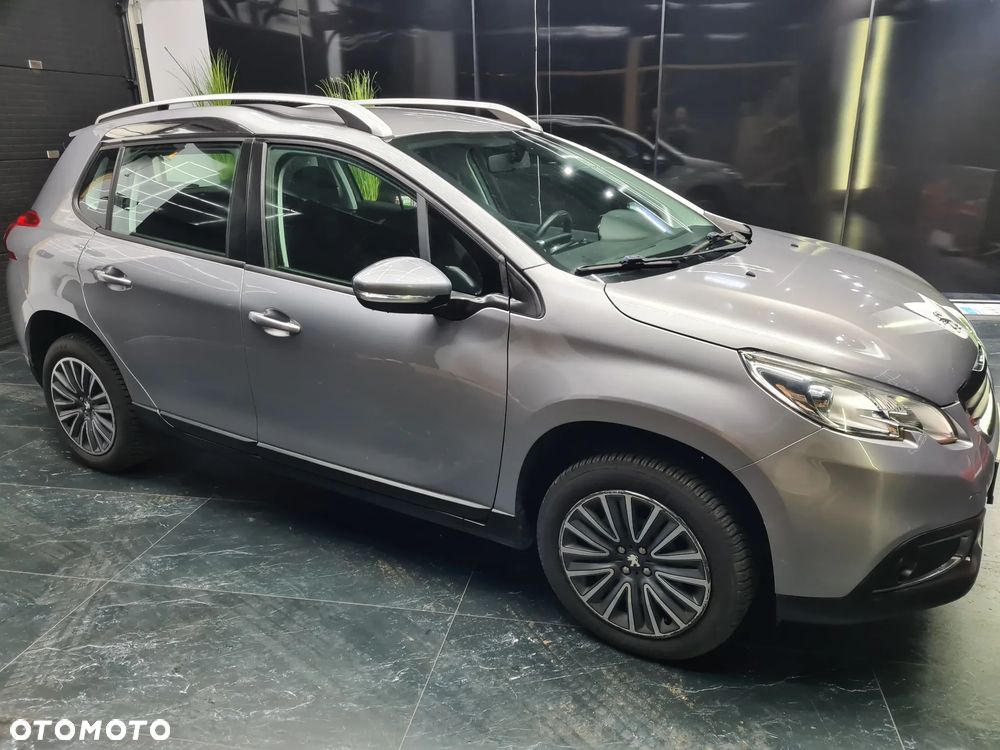 Peugeot 2008 PureTech 82 Style - 16