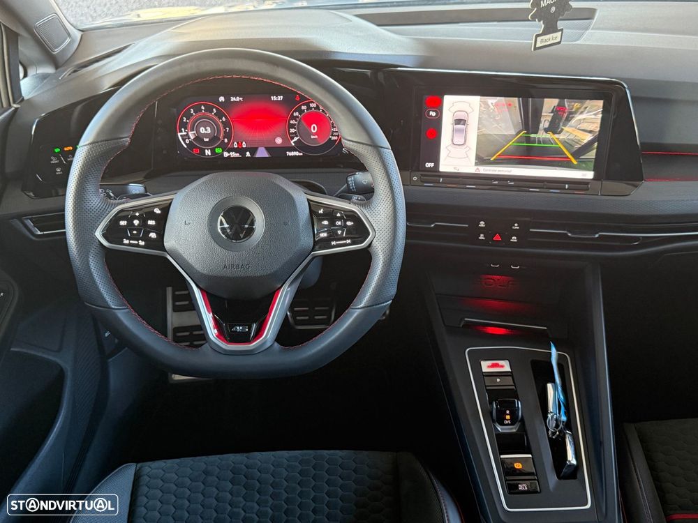 VW Golf 2.0 TSI GTI Clubsport 45 Years DSG - 4