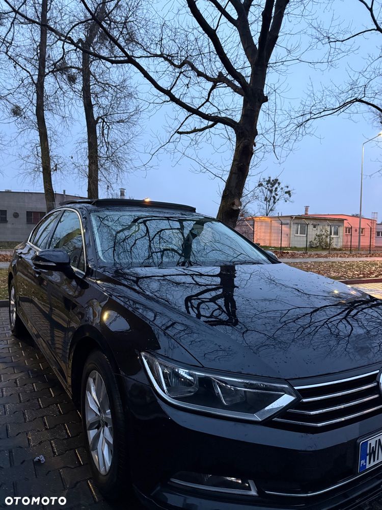 Volkswagen Passat 1.6 TDI SCR DSG Comfortline - 2