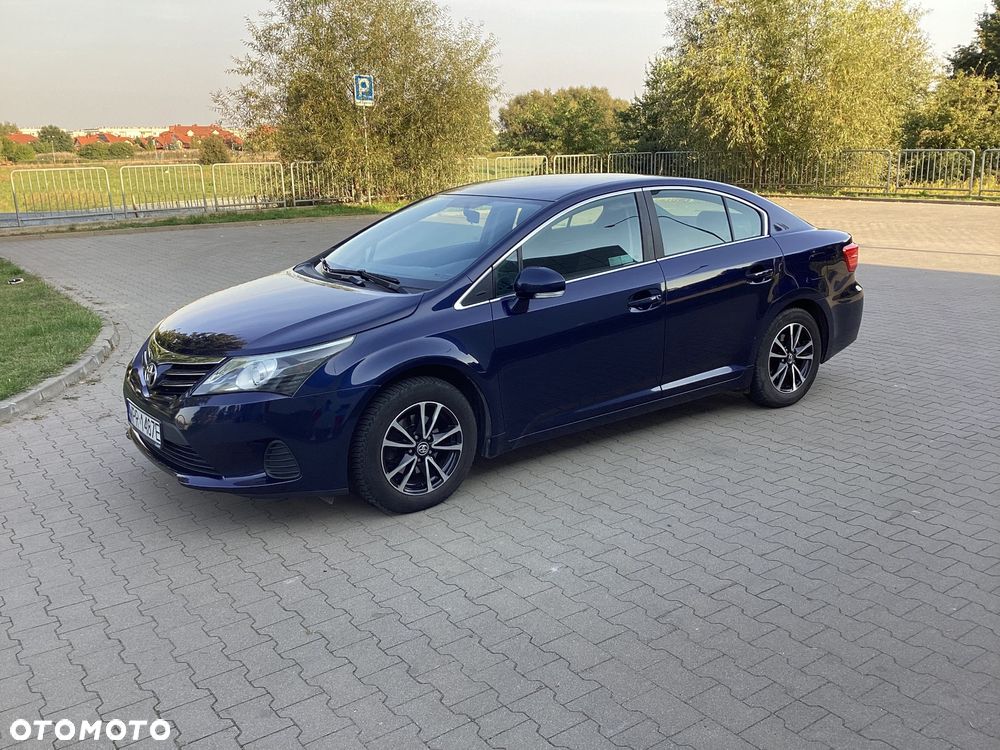 Toyota Avensis 2.0 D-4D Active - 3