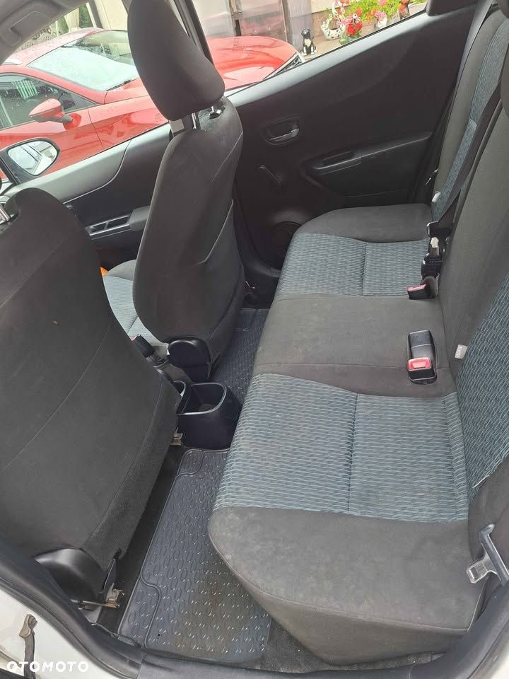 Toyota Yaris 1.0 Luna - 6