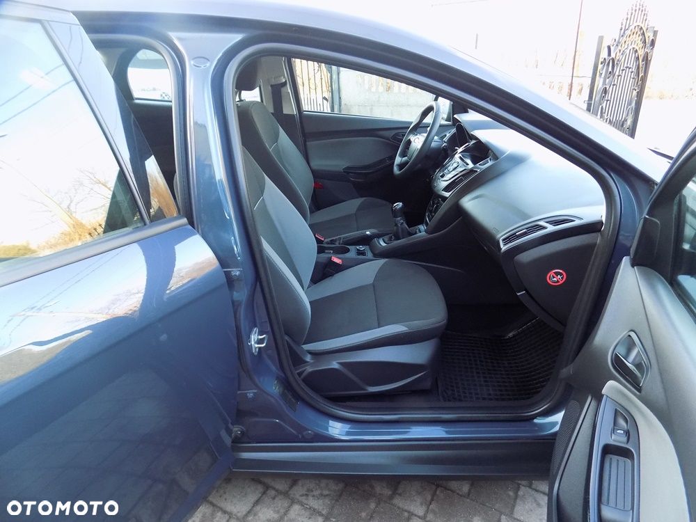 Ford Focus 1.6 Edition - 20