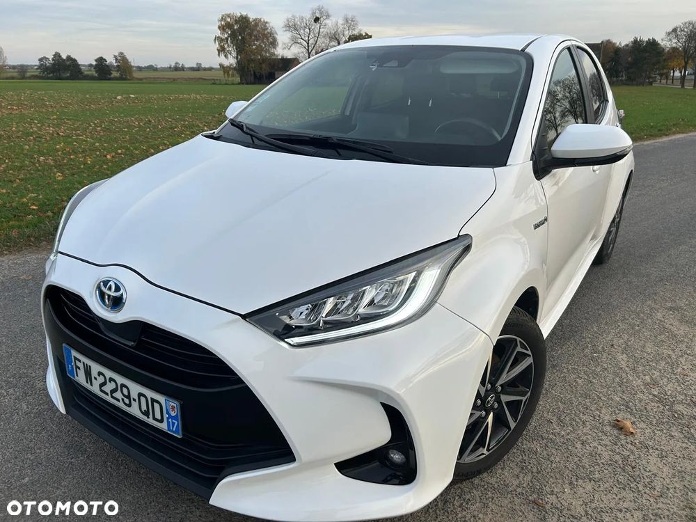 Toyota Yaris Hybrid 1.5 Executive - 1