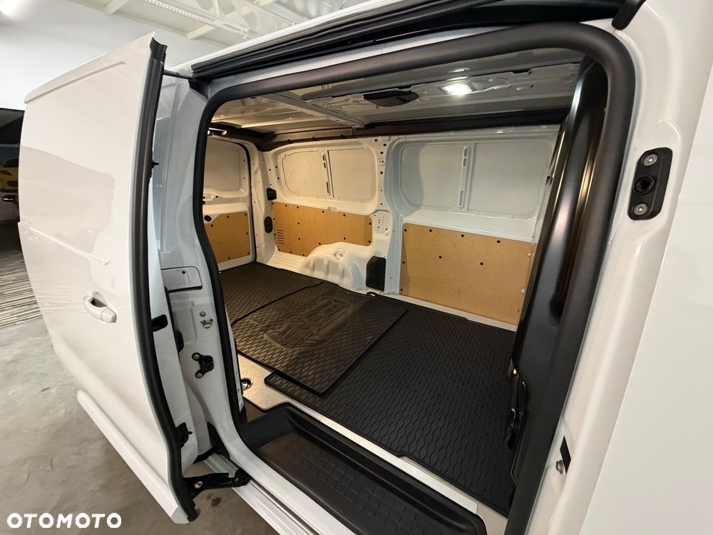 Opel Vivaro - 21
