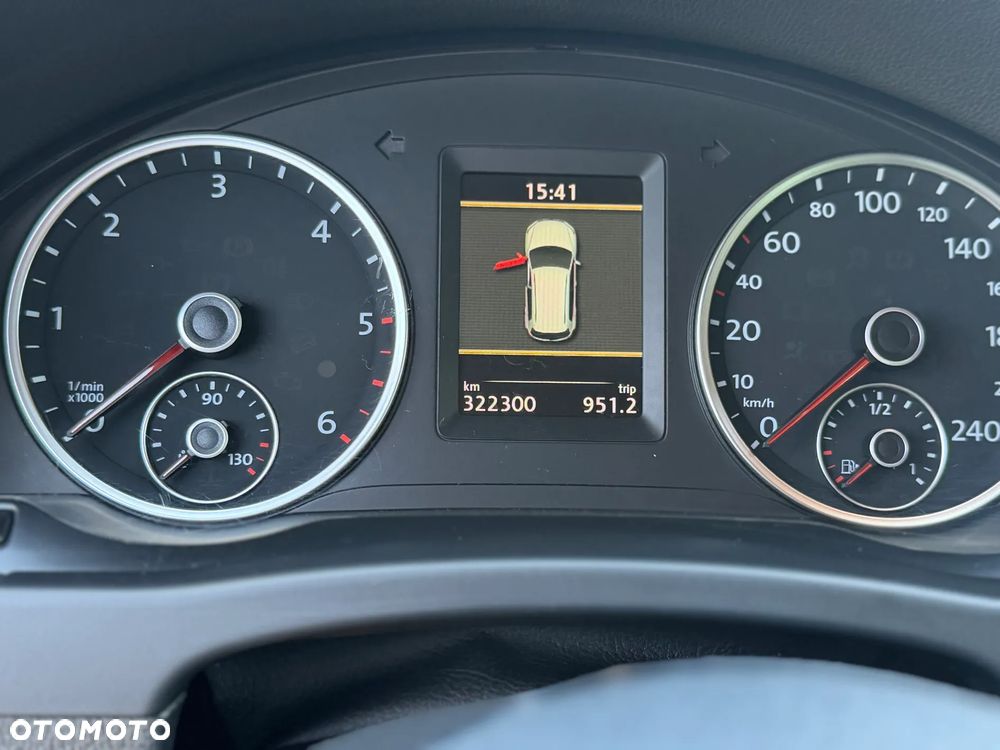 Volkswagen Tiguan 2.0 TDI 4Mot R-Style DSG - 9