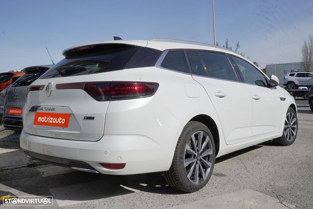 Renault Mégane Sport Tourer 1.6 E-Tech Plug-In Hybrid R.S. Line - 4