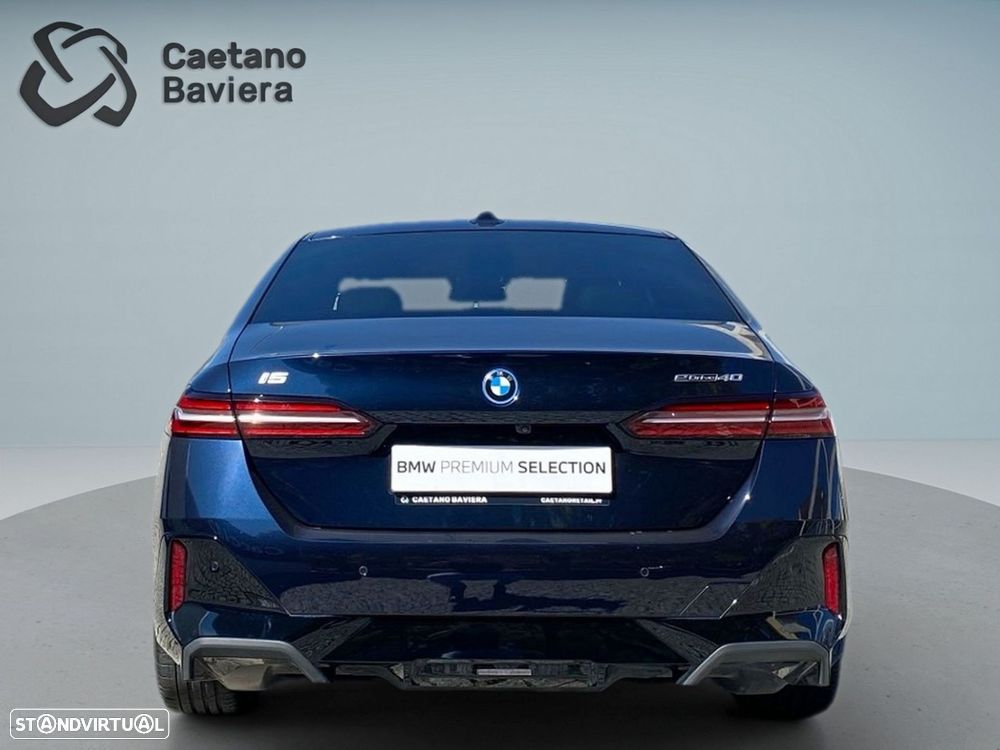 BMW i5 eDrive40 Pack Desportivo M - 23