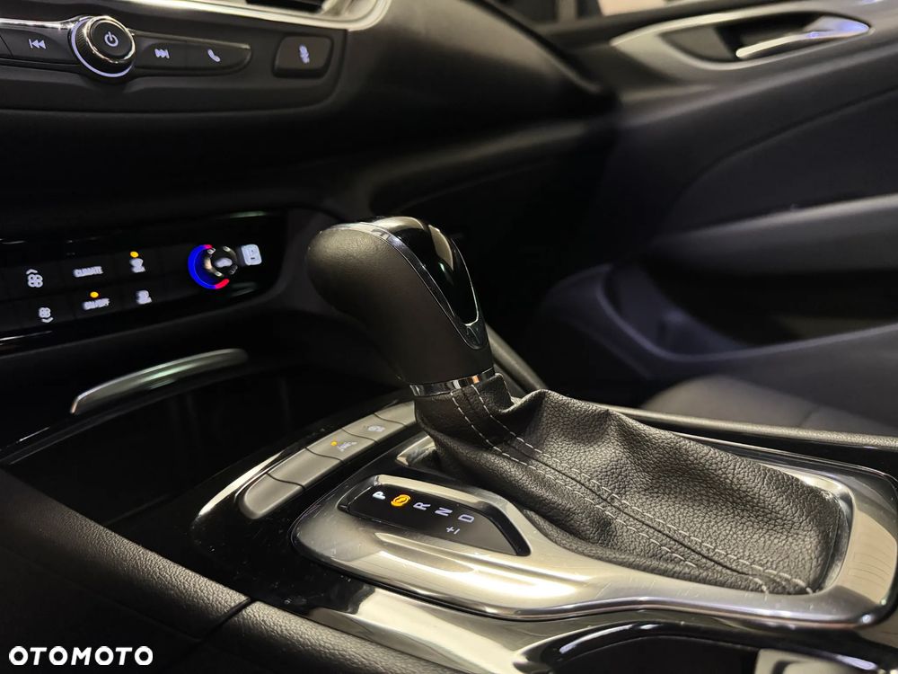 Opel Insignia Sport1.5 Direct InjectionTurbo Edition - 17