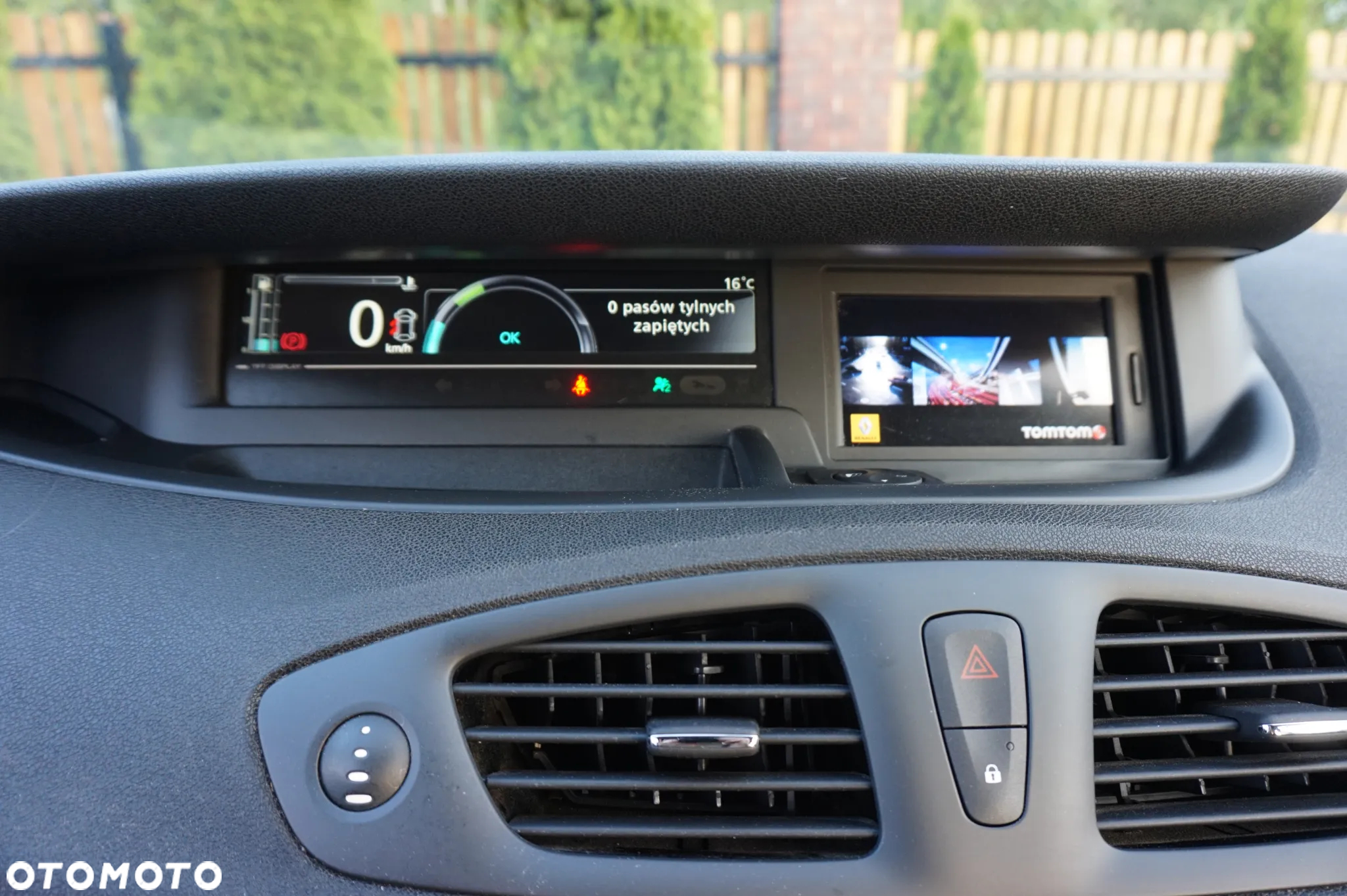 Renault Scenic 1.6 16V 110 TomTom Edition - 30