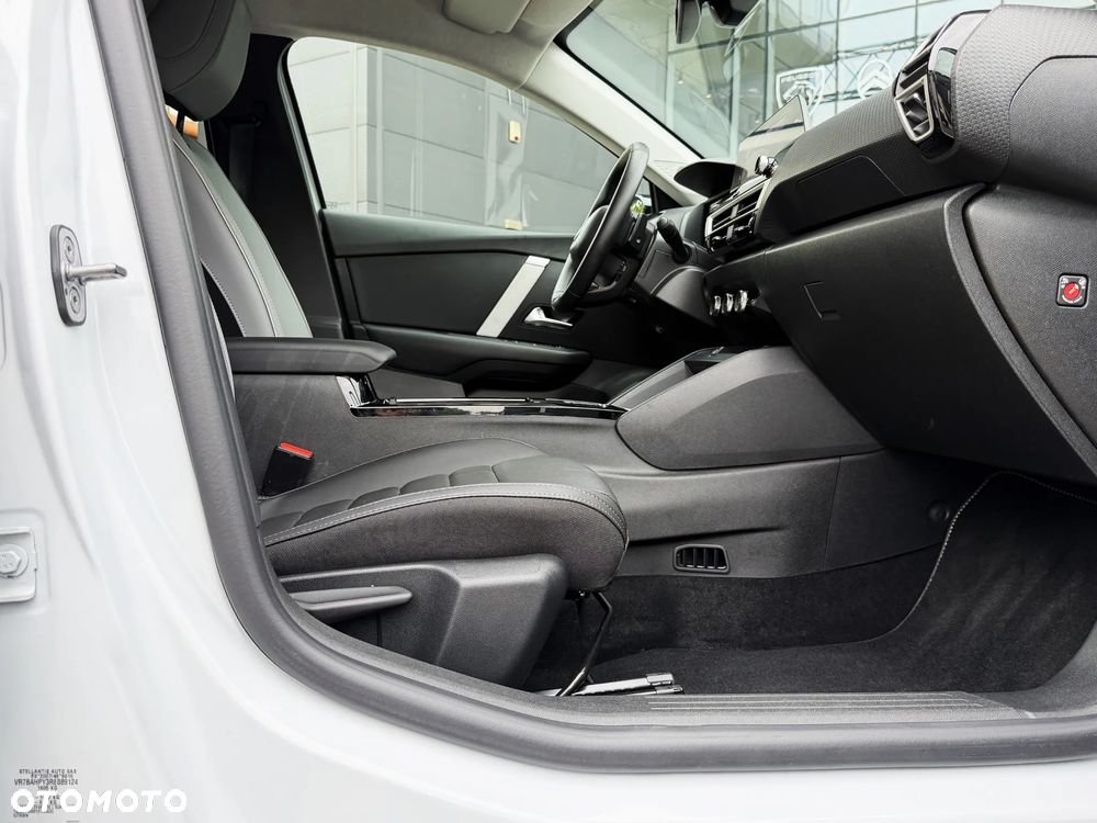 Citroën C4 1.2 mHEV Max eDCT6 - 24