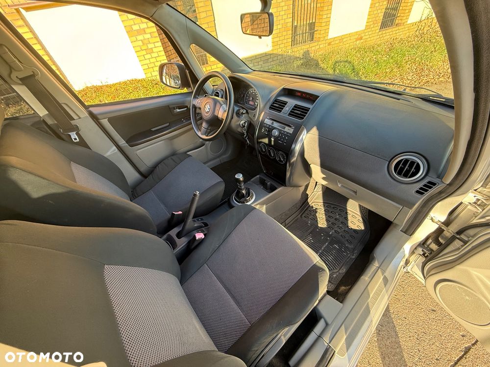 Suzuki SX4 1.9 DDiS DPF 4x2 Comfort - 12