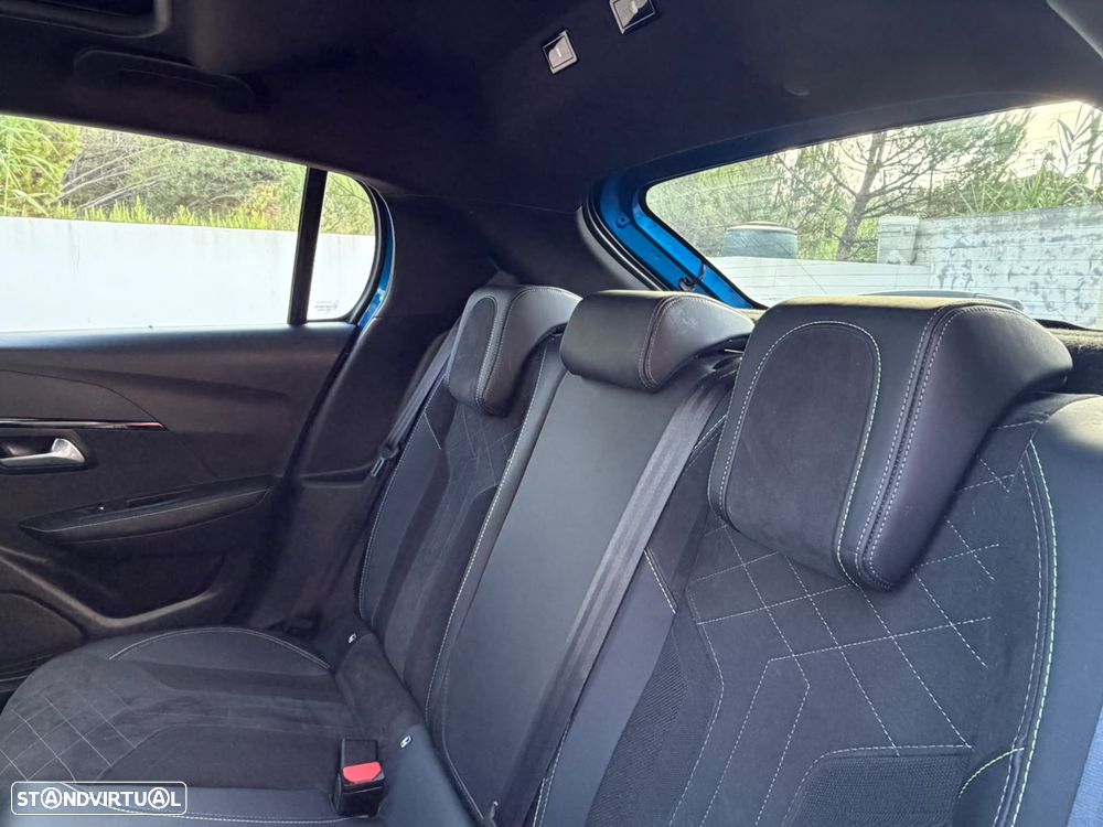 Peugeot e-208 GT Pack - 13