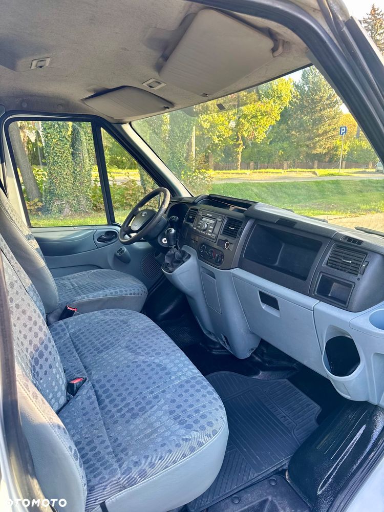 Ford Transit - 6
