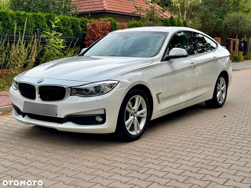 BMW Seria 3 320d Sport-Aut Luxury Line - 2