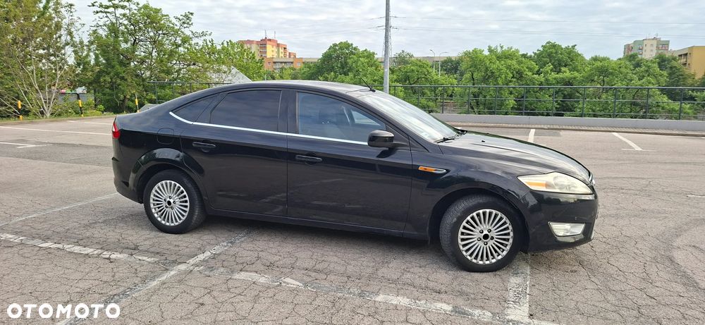 Ford Mondeo 2.0 TDCi Ambiente - 10