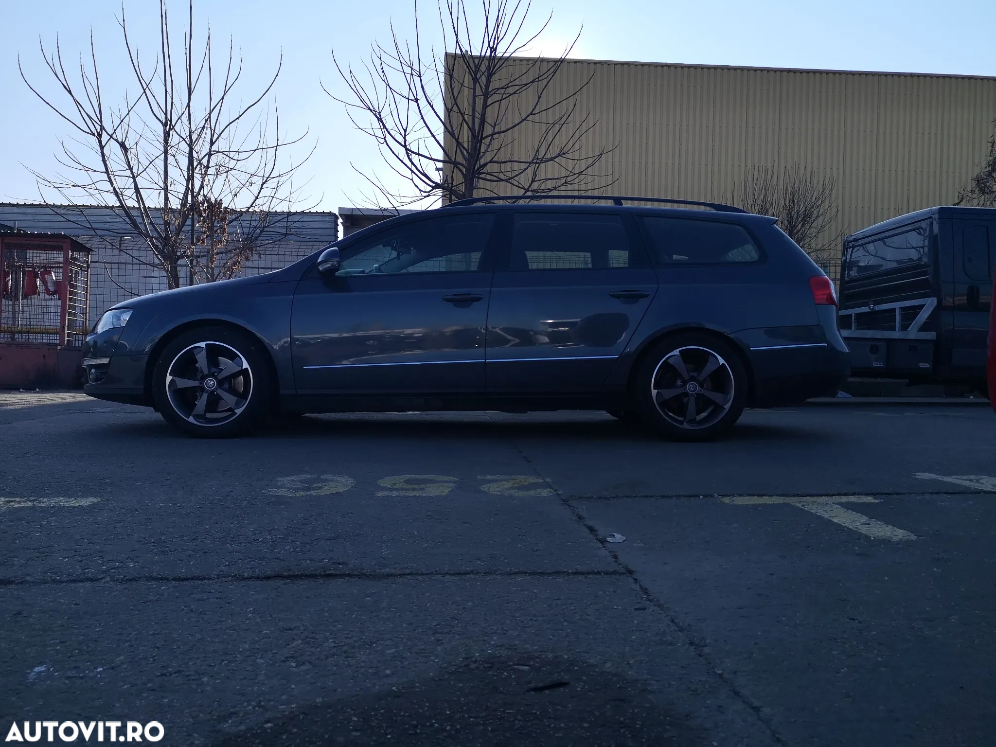 Volkswagen Passat Variant 2.0 TDI DPF DSG Highline - 26