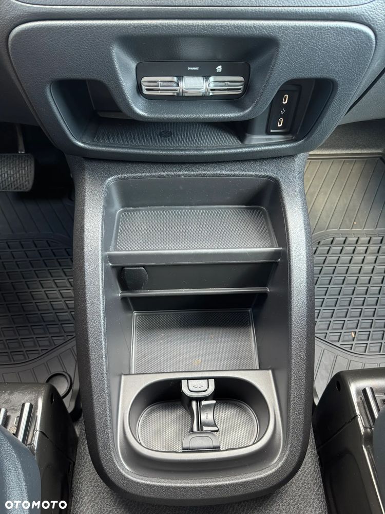 Mercedes-Benz Vito - 31