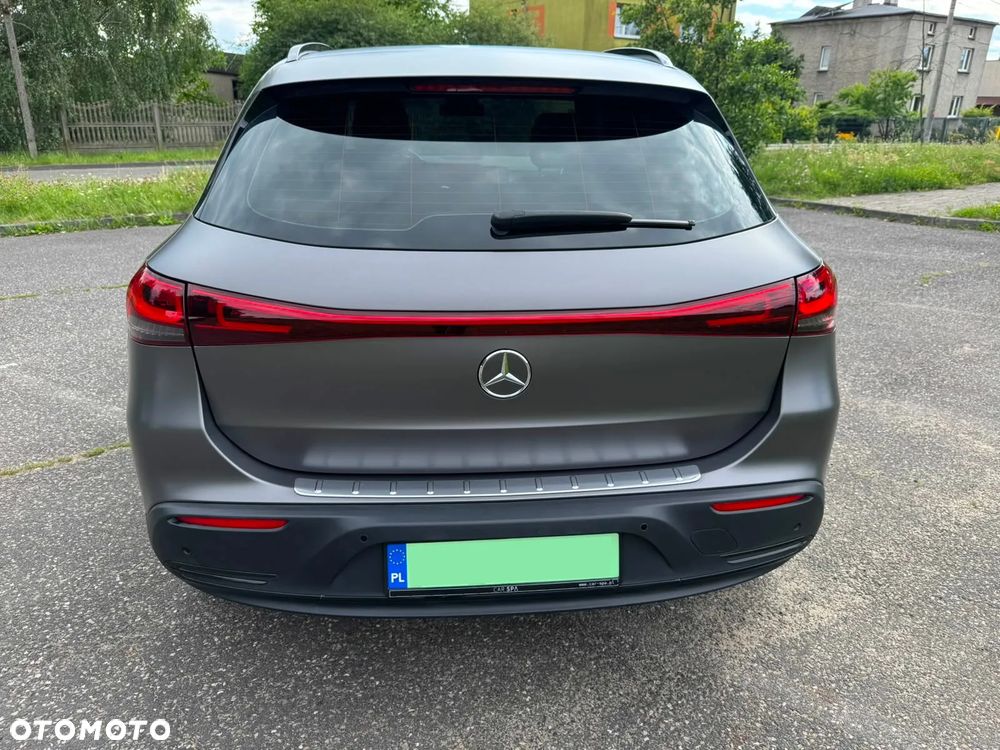 Mercedes-Benz EQA 300 66.5kWh 4-Matic Electric Art - 5