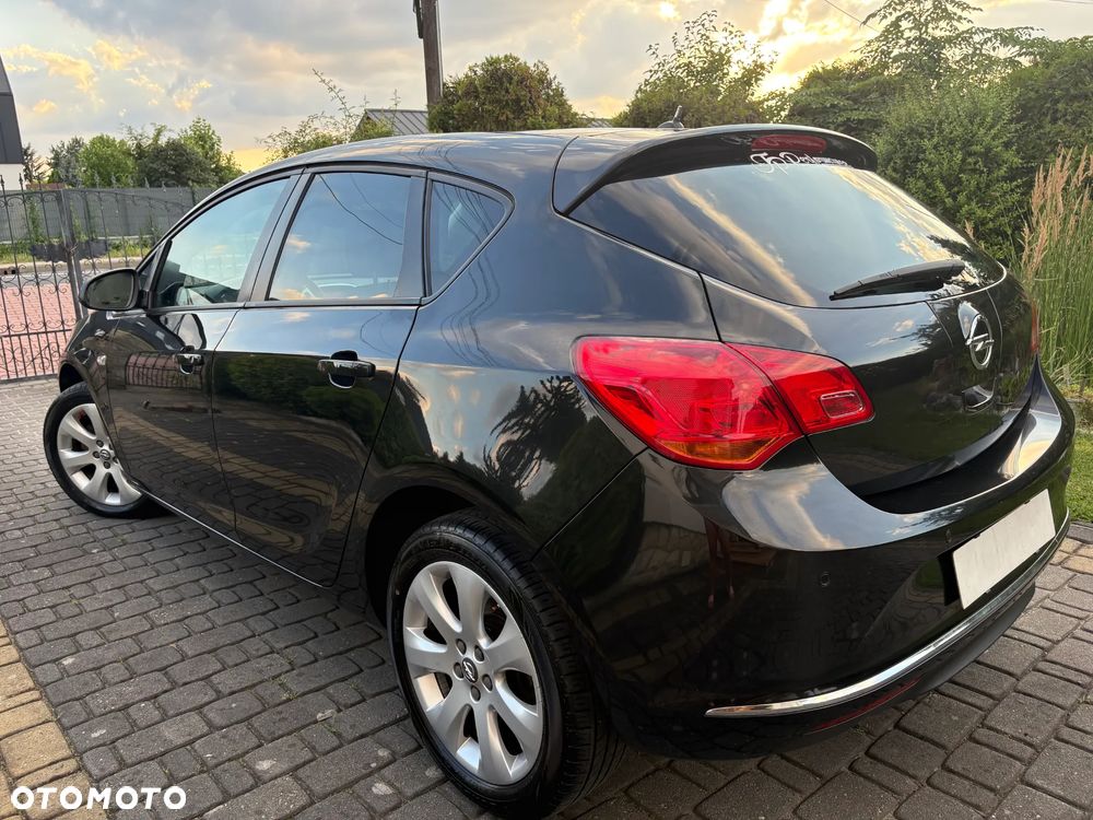 Opel Astra 1.4 Turbo Cosmo - 28