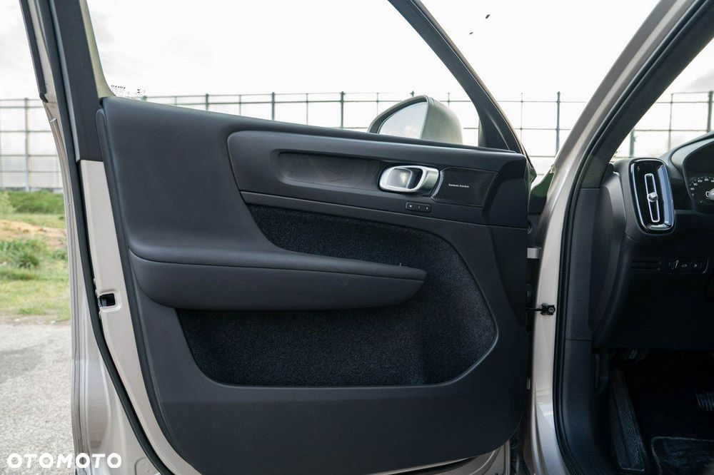Volvo XC 40 T5 Plug-In Hybrid Plus Bright - 27