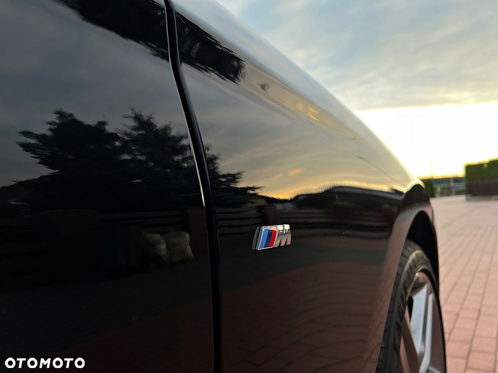 BMW Seria 1 120d xDrive Edition M Sport Shadow - 32