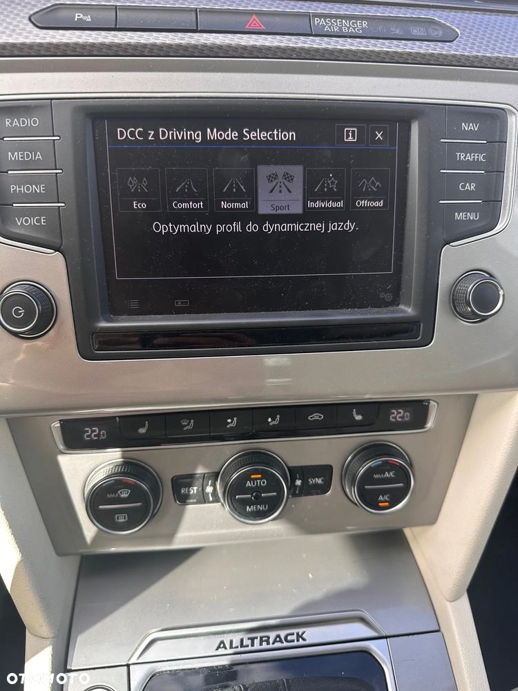 Volkswagen Passat Alltrack 2.0 TSI BMT 4Mot DSG - 11