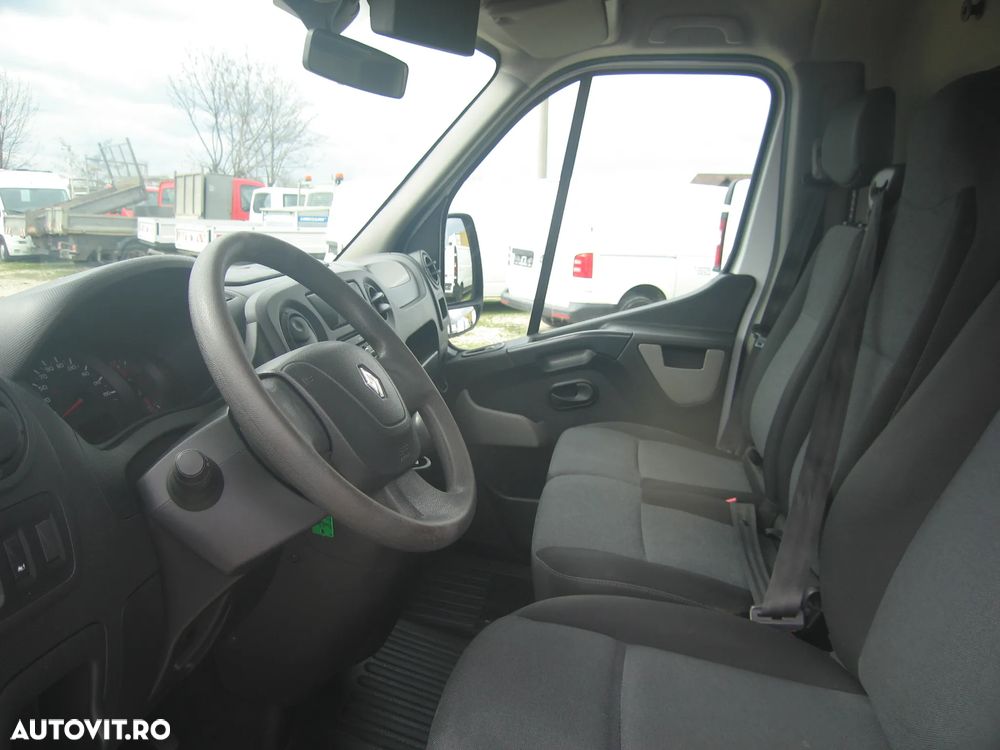 Renault MASTER , 3 LOC. BASCULABILA 3  PARTI , CLIMA . NAVIGATIE . - 11