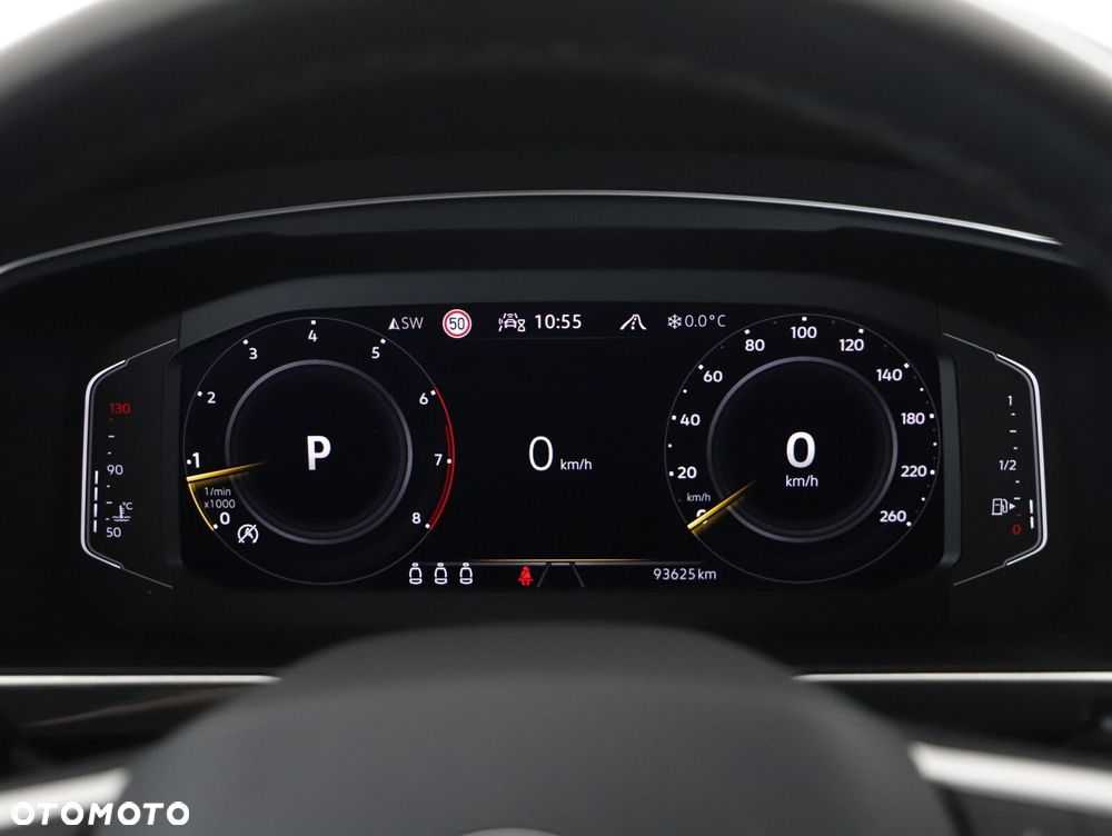 Volkswagen Tiguan Allspace - 11