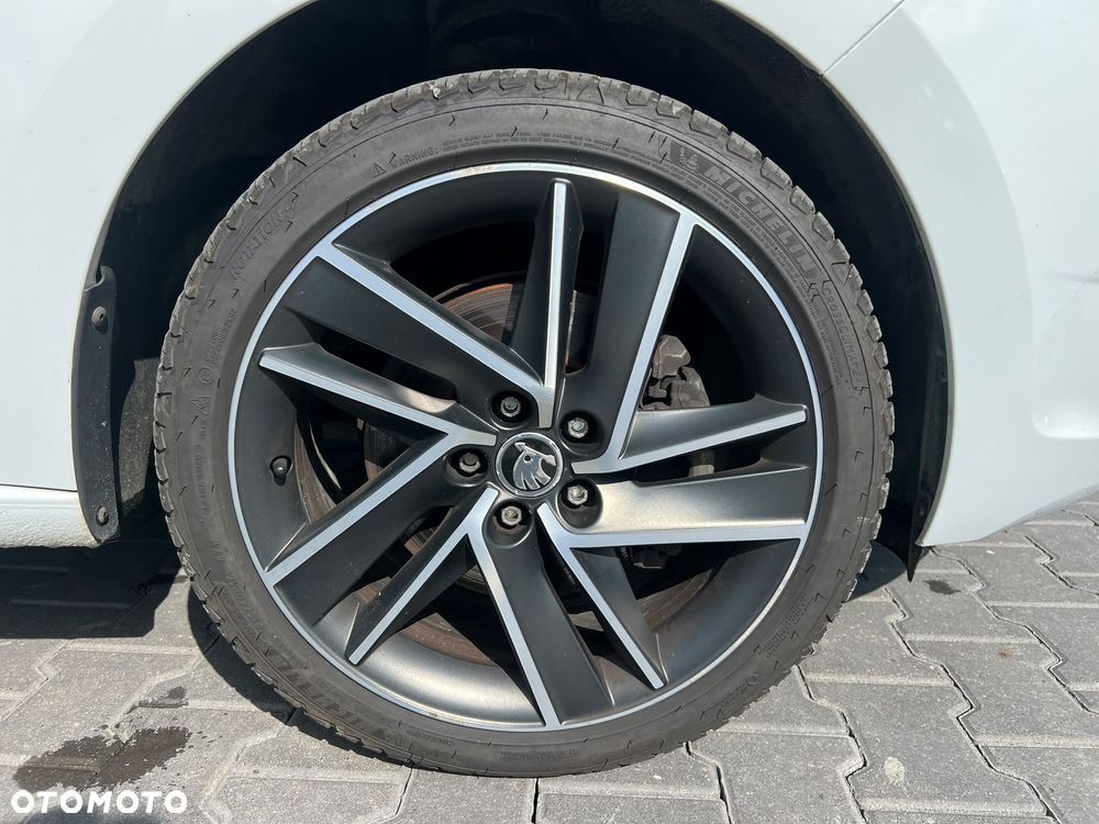 Skoda RAPID 1.0 TSI Clever - 13