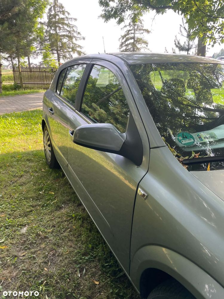 Opel Astra - 4