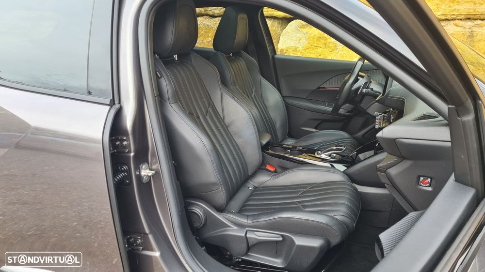 Peugeot 2008 1.5 BlueHDi GT EAT8 - 51