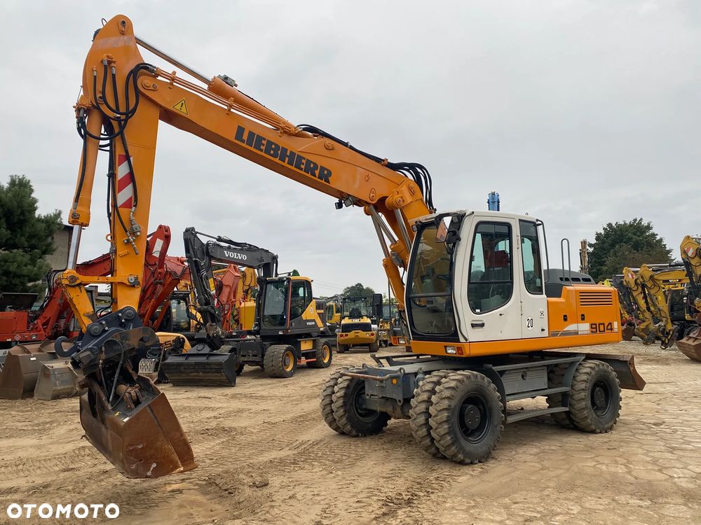 Liebherr A904C LITRONIC, 2012 ROK, Z NIEMIEC, SERWISOWANA W LIEBHERR, - 1